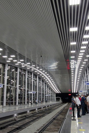 Підвісна стеля з кубоподібної рейки KRAFT на станції метро в Ташкенті (+9 фото)